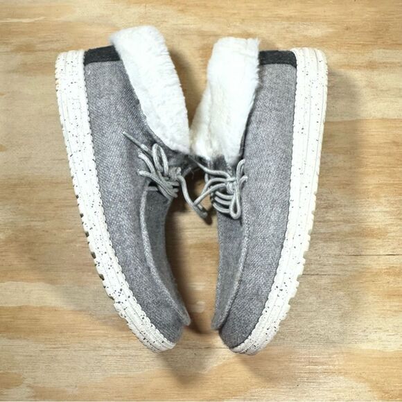 Hey Dude Britt Cozy Gray Fur-Lined Ankle Boots Women’s Size 9 - Picture 3 of 8